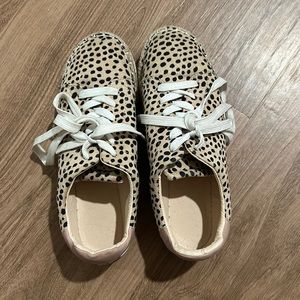 Cheetah print sneakers! Size 6.5